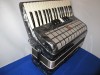 Parrot pearlescent grey 80 bass accordion